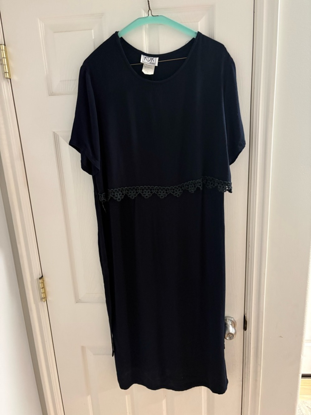 Vintage 90’s KDK Navy Short Sleeve Midi Dress with Lace Trim